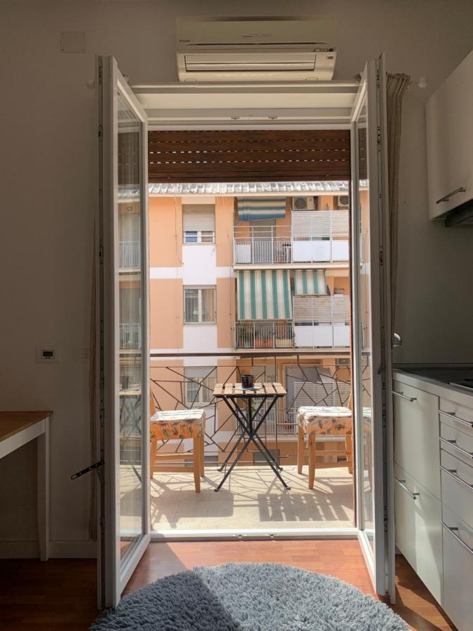 Our Cozy Homestay Рим Екстериор снимка